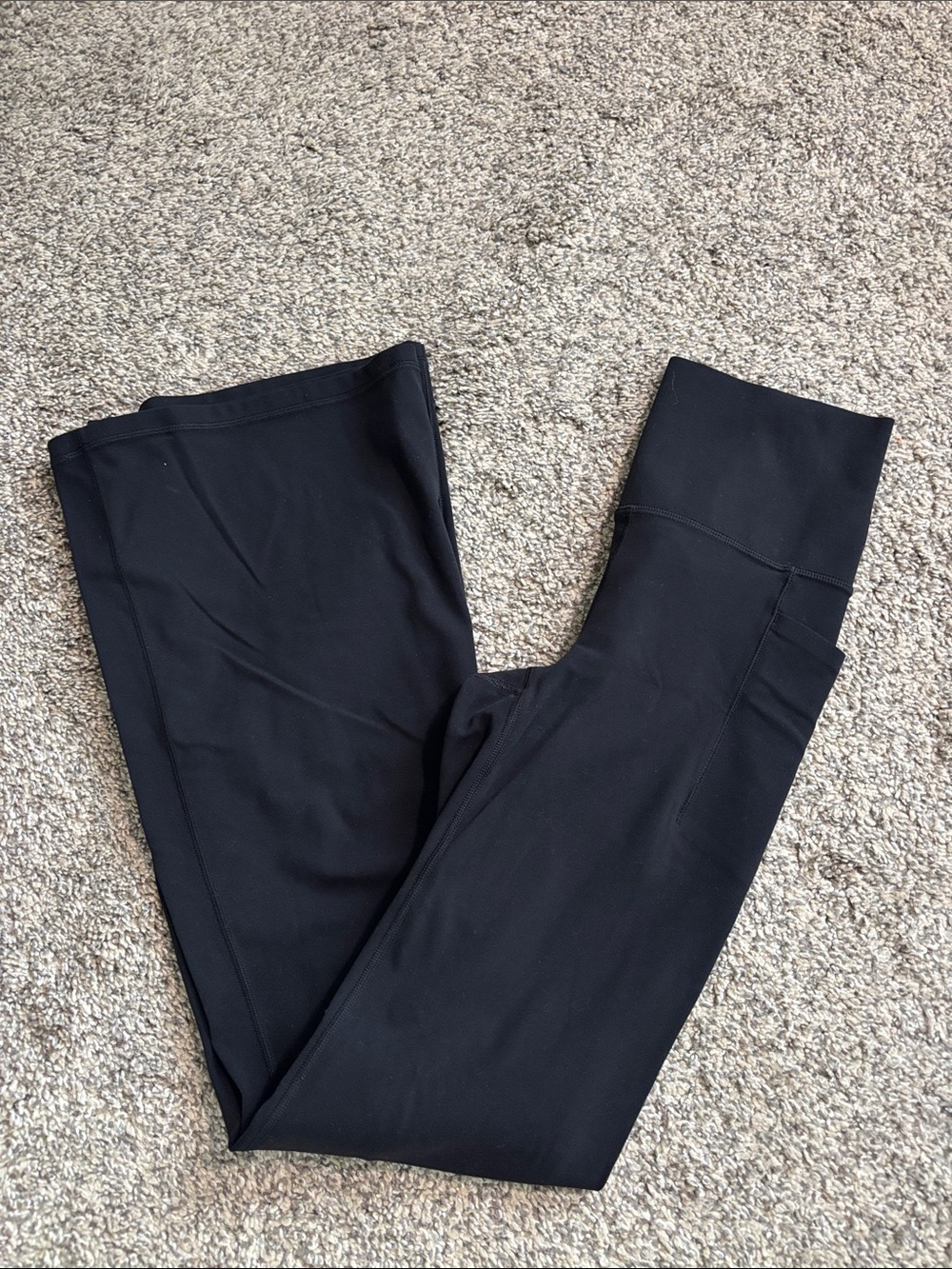 Athleta Salutation Stash Flares size XS